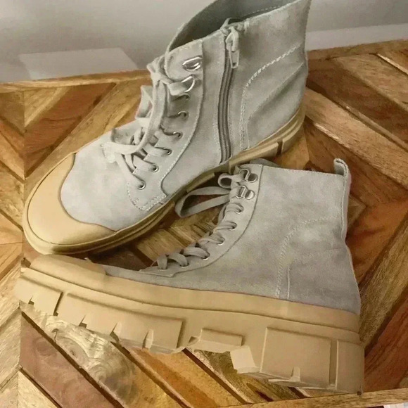 Sale Treasure Bond Raegin Platform Bootie - Picture 7 of 11